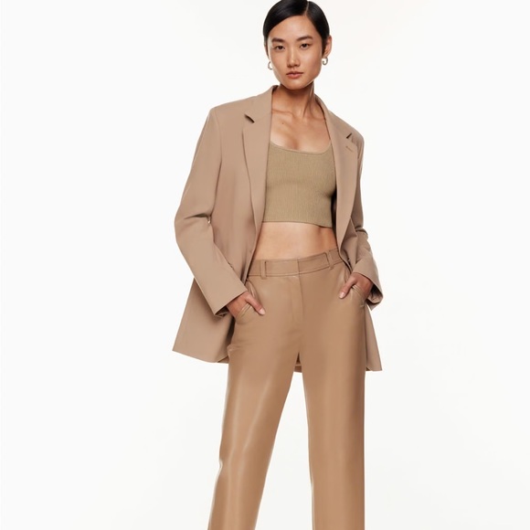 Babaton Aritzia Sculpt Knit Squareneck Cropped Tank - Picture 3 of 6